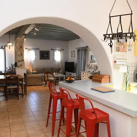 Σπίτι διακοπών Cycladic House At The Suburbs Of Νάουσα